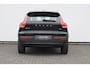 Volvo XC40 B3 177PK Automaat Plus Dark / Elektrische stoelen met geheugen / Keyless entry / Elektrische achterklep / Harman Kardon audio / Parkeersensoren met camera / stoel - en stuurwielverwarming /