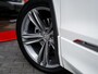 Volkswagen Tiguan 1.5 TSI R-Line | LED Koplampen | Adaptieve Cruise Control | Parkeersensoren | Climate Control | Apple Carplay | Android Auto | Privacy Glas | Keyless Entry & GO | Flippers | Variabele Stuuroverbrenging | 19'' Lichtmetalen Velgen |