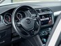 Volkswagen Tiguan 1.5 TSI R-Line | LED Koplampen | Adaptieve Cruise Control | Parkeersensoren | Climate Control | Apple Carplay | Android Auto | Privacy Glas | Keyless Entry & GO | Flippers | Variabele Stuuroverbrenging | 19'' Lichtmetalen Velgen |