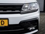 Volkswagen Tiguan 1.5 TSI R-Line | Trekhaak | LED Koplampen | Adaptieve Cruise Control | Parkeersensoren | Climate Control | Apple Carplay | Android Auto | Privacy Glas | Keyless Entry & GO | Flippers | Variabele Stuuroverbrenging | 19'' Lichtmetalen Velgen |