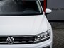 Volkswagen Tiguan 1.5 TSI R-Line | LED Koplampen | Adaptieve Cruise Control | Parkeersensoren | Climate Control | Apple Carplay | Android Auto | Privacy Glas | Keyless Entry & GO | Flippers | Variabele Stuuroverbrenging | 19'' Lichtmetalen Velgen |