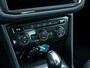 Volkswagen Tiguan 1.5 TSI R-Line | LED Koplampen | Adaptieve Cruise Control | Parkeersensoren | Climate Control | Apple Carplay | Android Auto | Privacy Glas | Keyless Entry & GO | Flippers | Variabele Stuuroverbrenging | 19'' Lichtmetalen Velgen |