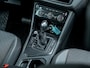 Volkswagen Tiguan 1.5 TSI R-Line | LED Koplampen | Adaptieve Cruise Control | Parkeersensoren | Climate Control | Apple Carplay | Android Auto | Privacy Glas | Keyless Entry & GO | Flippers | Variabele Stuuroverbrenging | 19'' Lichtmetalen Velgen |