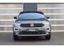 Volkswagen T-Roc 1.5 TSI 150pk DSG Sport | Trekhaak | Camera | Elek. Achterklep | Apple CarPlay