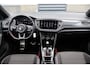 Volkswagen T-Roc 1.5 TSI 150pk DSG Sport | Trekhaak | Camera | Elek. Achterklep | Apple CarPlay