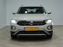 Volkswagen T-Roc 1.5 TSI 150pk DSG Life Business Trekhaak Navi Stoelverw. Parkass. Android/Carplay 297