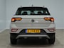Volkswagen T-Roc 1.5 TSI 150pk DSG Life Business Trekhaak Navi Stoelverw. Parkass. Android/Carplay 297