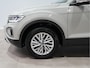 Volkswagen T-Roc 1.5 TSI 150pk DSG Life Business Trekhaak Navi Stoelverw. Parkass. Android/Carplay 297