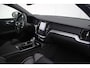 Volvo V60 T6 350PK Plug-in hybrid AWD Plus Dark | Adaptive Cruise & Pilot Assist | 360 Camera | Premium Harman/Kardon Audio | Semi Elektr. Trekhaak | Stoelverwarming voor & achter | Stuurverwarming | Power Seats incl. Memory |