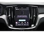 Volvo V60 T6 350PK Plug-in hybrid AWD Plus Dark | Adaptive Cruise & Pilot Assist | 360 Camera | Premium Harman/Kardon Audio | Semi Elektr. Trekhaak | Stoelverwarming voor & achter | Stuurverwarming | Power Seats incl. Memory |