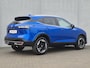 Nissan Qashqai 1.3 MHEV Xtronic N-Connecta Automaat / Fabrieksgarantie tot 03-2028<100.000 / All season banden / 1.800 kg trekgewicht / Panorama dak / Elektrische klep / Head Up Display  / Camera 360° /  Cold pack & Pack Easy / Stuur-, stoel- en voorruitverwarming / Apple Carplay Android /