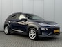Hyundai Kona Electric EV Fashion 64 kWh / SOH 100% / NL Auto / Winter-Zomerset / Head up Display / Dodehoek detectie  /