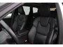 Volvo XC60 2.0 T5 Momentum | Panoramadak | Dealer-onderhouden | Lederen bekleding | Keyless entry | Semi elek. trekhaak | Elek. bed. bestuurdersstoel met geheugen | Achteruitrij camera | Verwarmbare voorstoelen | Verwarmbaar stuurwiel | Cruise control | Elektrische achterklep | Navigatie | Apple carplay