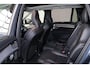 Volvo XC90 T8 Recharge AWD Ultra Dark - Luchtvering - Panorama/schuifdak - IntelliSafe Assist & Surround - 360º Camera - Bowers & Wilkins audio - Adaptieve LED koplampen - Verwarmde voorstoelen, stuur & achterbank - Parkeersensoren voor & achter - Elektr. bedienb. voorstoelen met geheugen - Geventileerde voorstoelen - Head up display - Draadloze tel. lader - Extra getint glas - Elektr. inklapbare trekhaak - 21' LMV