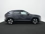 Hyundai Kona 1.6 GDI HEV Premium Sky | Elektrische Stoelen | 360 Graden Camera | Navigatie | Climate Control | Adaptieve Cruise Control |