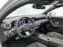 Mercedes-Benz A-klasse 250 e Business Solution AMG | Smartphone-integratie | Panoramaschuifdak | Sfeerverlichting | Stoelverwarming voor | MULTIBEAM LED | Achteruitrijcamera |
