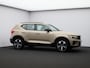 Volvo XC40 2.0 B4 Plus Dark Mild hybrid, Automaat, Trekhaak, Harman Kardon, Elektr. bed. stoelen, Stoel+stuur+voorruitverwarming