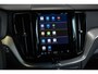 Volvo XC60 T6 Plug-in hybrid AWD Plus Dark | Trekhaak | Verwarmbare voorstoelen+stuurwiel+achterbank | Premium audio by Harman Kardon | Rondom zichtcamera
