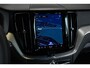 Volvo XC60 T6 Plug-in hybrid AWD Plus Dark | Trekhaak | Verwarmbare voorstoelen+stuurwiel+achterbank | Premium audio by Harman Kardon | Rondom zichtcamera