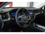 Volvo XC60 T6 Plug-in hybrid AWD Plus Dark | Trekhaak | Verwarmbare voorstoelen+stuurwiel+achterbank | Premium audio by Harman Kardon | Rondom zichtcamera