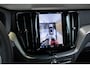 Volvo XC60 T6 Plug-in hybrid AWD Plus Dark | Trekhaak | Verwarmbare voorstoelen+stuurwiel+achterbank | Premium audio by Harman Kardon | Rondom zichtcamera
