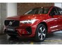 Volvo XC60 T6 Plug-in hybrid AWD Plus Dark | Trekhaak | Verwarmbare voorstoelen+stuurwiel+achterbank | Premium audio by Harman Kardon | Rondom zichtcamera