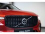 Volvo XC60 T6 Plug-in hybrid AWD Plus Dark | Trekhaak | Verwarmbare voorstoelen+stuurwiel+achterbank | Premium audio by Harman Kardon | Rondom zichtcamera