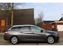 Peugeot 308 SW 1.2 PureTech Allure | PANO | CARPLAY | CLIMA | CRUISE | TREKHAAK | MOOIE GOED ONDERHOUDEN AUTO |