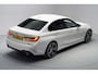 BMW 3-Serie 320e M-Sport Aut. [ Laser-Light Sfeerverlichting Stoelverwarming ]
