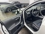 Toyota RAV4 Bi-tone Navigatie, Stuurwiel- & Stoelverwarming, LED, PDC, LMV, Elek. bestuurdersstoel, Leder/alcantara