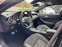 Mercedes-Benz A-klasse 180 AMG Night edition Handelsprijs Panoramadak Led Cruise Camera Stoelverwarming