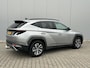 Hyundai Tucson 1.6 T-GDI MHEV Comfort / All Season Banden / Trekhaak Afneembaar 1650KG Trekgewicht / Cruise Control Adaptief / Airco Automatisch / Stoelverwarming Voorzijde /