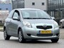 Toyota Yaris 1.3 VVTi Terra Airco*LM velgen*Dealer onderhouden*APK*Elektrische ramen*
