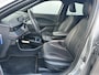 Ford Mustang Mach-E AWD 75 kWh / SOH 94,5 % / Navigatie / Panoramadak / Achterklep Elektrisch / Cruise Control Adaptief / Climate Control / Bang & Olufsen sound / Lederen bekleding