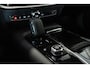 Volvo V60 T6 Plug-in hybrid AWD Plus Bright | Lederen Bekleding | Google Infotainment | Parkeercamera | Parkeersensoren voor + achter | Stoelverwarming | Stuurwielverwarming | Harman Kardon Premium Audio |