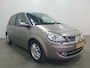 Renault Scenic 2.0-16V Tech Line PANO/NAVI/TRHAAK/PDC/CRUISE