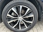 Volvo XC60 2.0 T6 Plug-in hybrid 350 PK AWD Ultimate Dark Trekhaak Panoramadak Navi Camera Caplay Pilot Assist Harman Kardon Elek Stoelen Stoel + Stuur Verwarming Head- Up Getint Glas Long Range R-Design Michelin All-Season banden