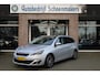 Peugeot 308 SW 1.2 PureTech Blue Lease Premium TREKHAAK PANO CRUISE NAVI CLIMA 2XPDC LMV NAP NIEUWE-DISTRIBUTIE + PERFECT-ONDERHOUDEN!