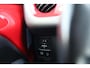 Toyota Aygo 1.0 VVT-i x-play 5-Drs Achteruitrijcamera CarPlay 15-Inch LMV NL-Auto!