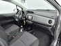 Toyota Yaris 1.3 VVT-i Aspiration | Parkeercamera | Metallic Lak | Lichtmetalen Velgen | NL-Auto | Pur