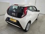 Toyota Aygo 1.0 VVT-i 72pk x-play | Navigatie via Apple CarPlay / Android auto | Camera | Airconditioning | 5 Deurs