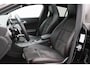 Mercedes-Benz CLA Shooting Brake 180 Business Solution AMG Night Upgrade Automaat Panoramadak, LED, Camera, Navigatie, Stoelverwarming, PDC, 18"
