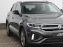 Volkswagen T-Roc 1.5 TSI R-Line | Trekhaak | Camera | Navigatie | Stoelverwarming | Zwart Dak |