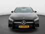 Mercedes-Benz A-klasse 180 Business Solution AMG Aut. | Panoramadak | SfeerLed