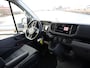 Volkswagen Crafter 2.0 TDI 140 PK Automaat L4 Comfortline Bakwagen | Luchtvering / knielsysteem | Navigatie | Airco | Cruise | Camera | Lucht geveerde stoel |
