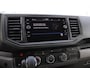 Volkswagen Crafter 2.0 TDI 140 PK Automaat L4 Comfortline Bakwagen | Luchtvering / knielsysteem | Navigatie | Airco | Cruise | Camera | Lucht geveerde stoel |