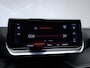 Peugeot 2008 1.2 PureTech Allure Sport (APPLE CARPLAY,NAVI,CAMERA,GETINT,CLIMATE,CRUISE,ELEKTRISCH PAKKET,SPORTSTOELEN,LM VELGEN)