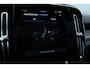 Volvo XC40 Recharge P8 AWD R-Design | 20'' Lichtmetalen velgen | Panoramadak | Adaptive Cruise Control | 360° Parkeercamera | BLIS |Harman Kardon Premium Audio | Stoelverwarming | Google infotainment |