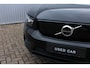 Volvo XC40 Recharge P8 AWD R-Design | 20'' Lichtmetalen velgen | Panoramadak | Adaptive Cruise Control | 360° Parkeercamera | BLIS |Harman Kardon Premium Audio | Stoelverwarming | Google infotainment |