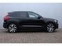 Volvo XC40 Recharge P8 AWD R-Design | 20'' Lichtmetalen velgen | Panoramadak | Adaptive Cruise Control | 360° Parkeercamera | BLIS |Harman Kardon Premium Audio | Stoelverwarming | Google infotainment |